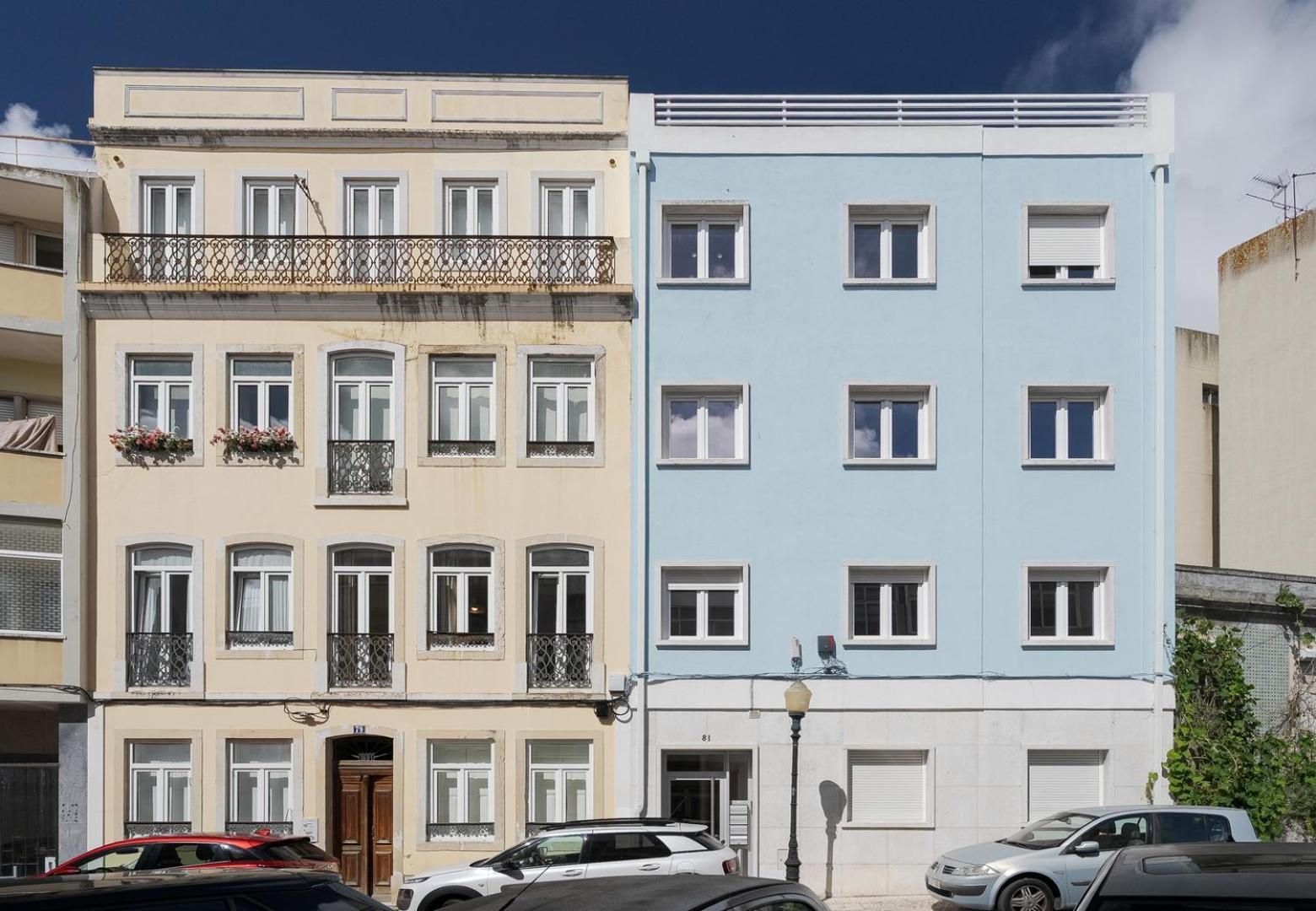 Apartment Hostwise - Flat W/ Balcony & Workspace Lissabon